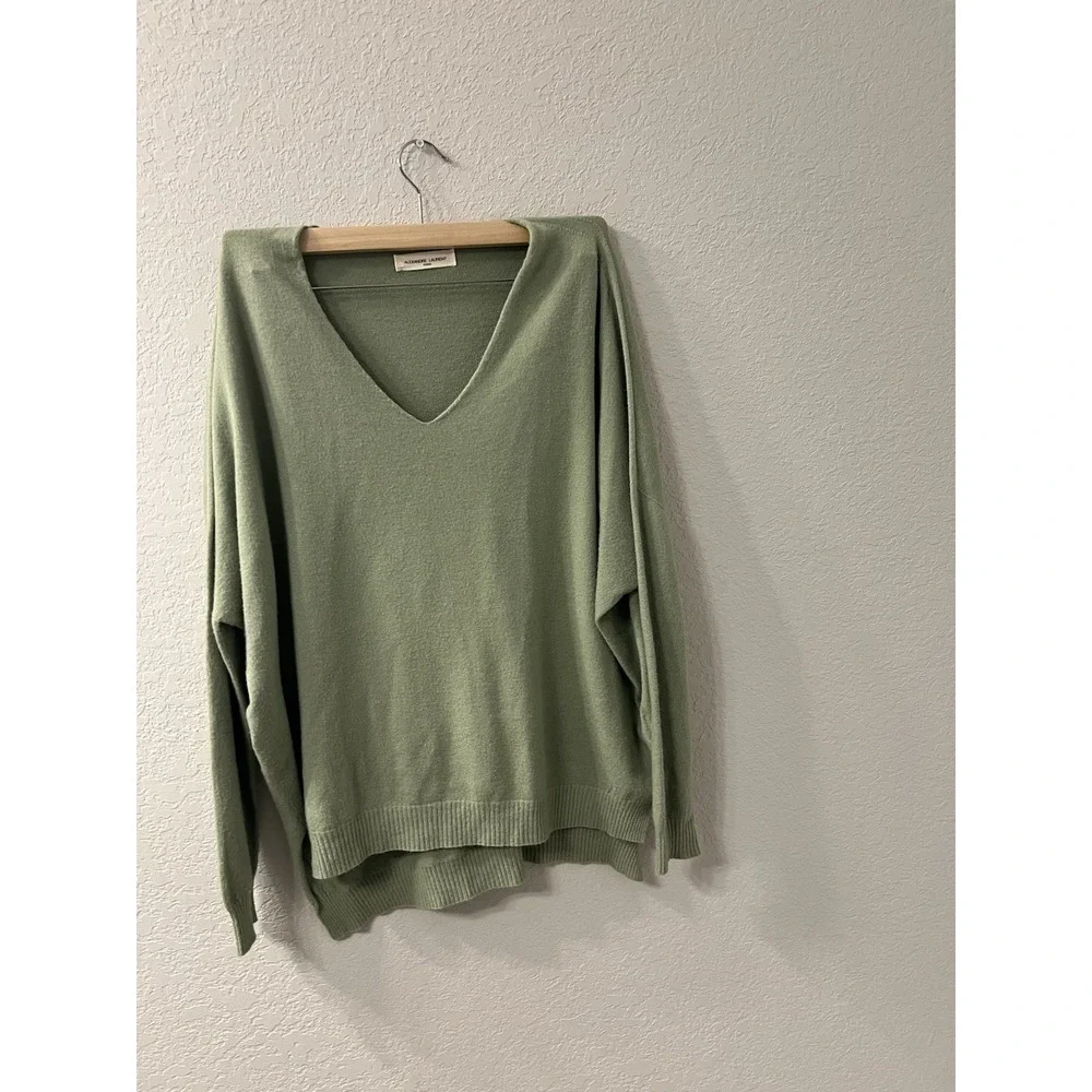 Alexander Laurent Paris sweater size M